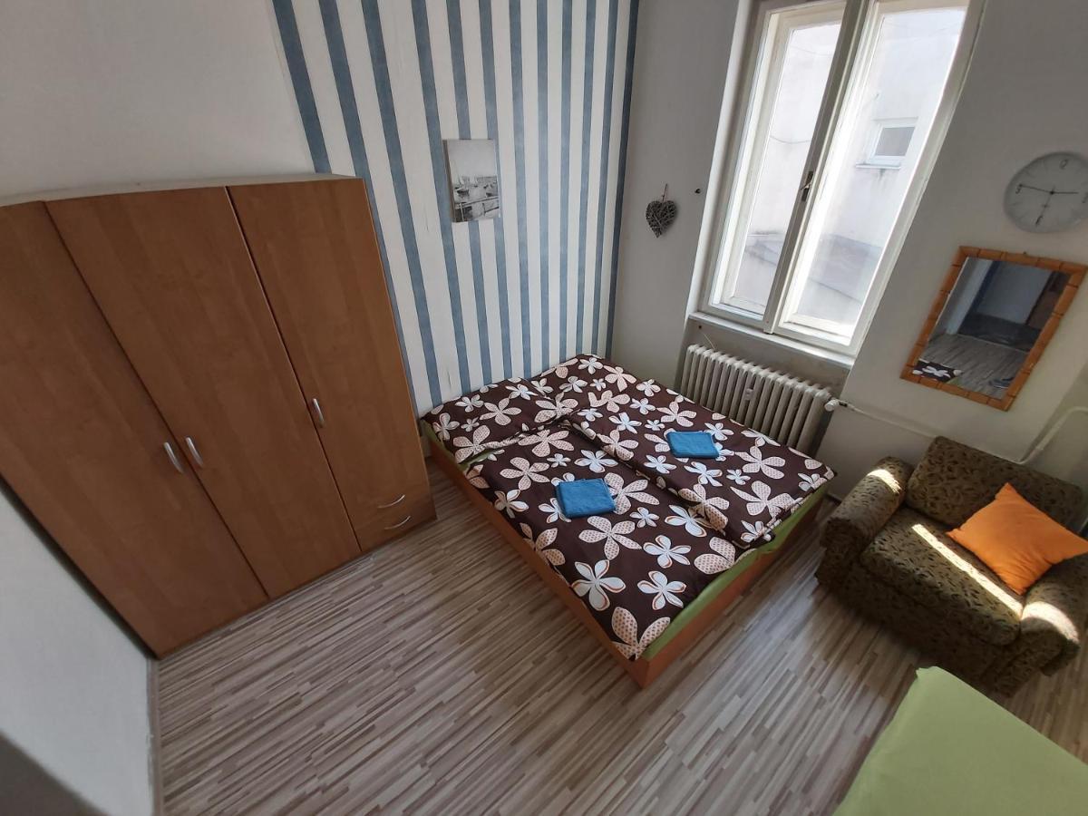 Easy Backpacker Old Town Appartement Košice Buitenkant foto